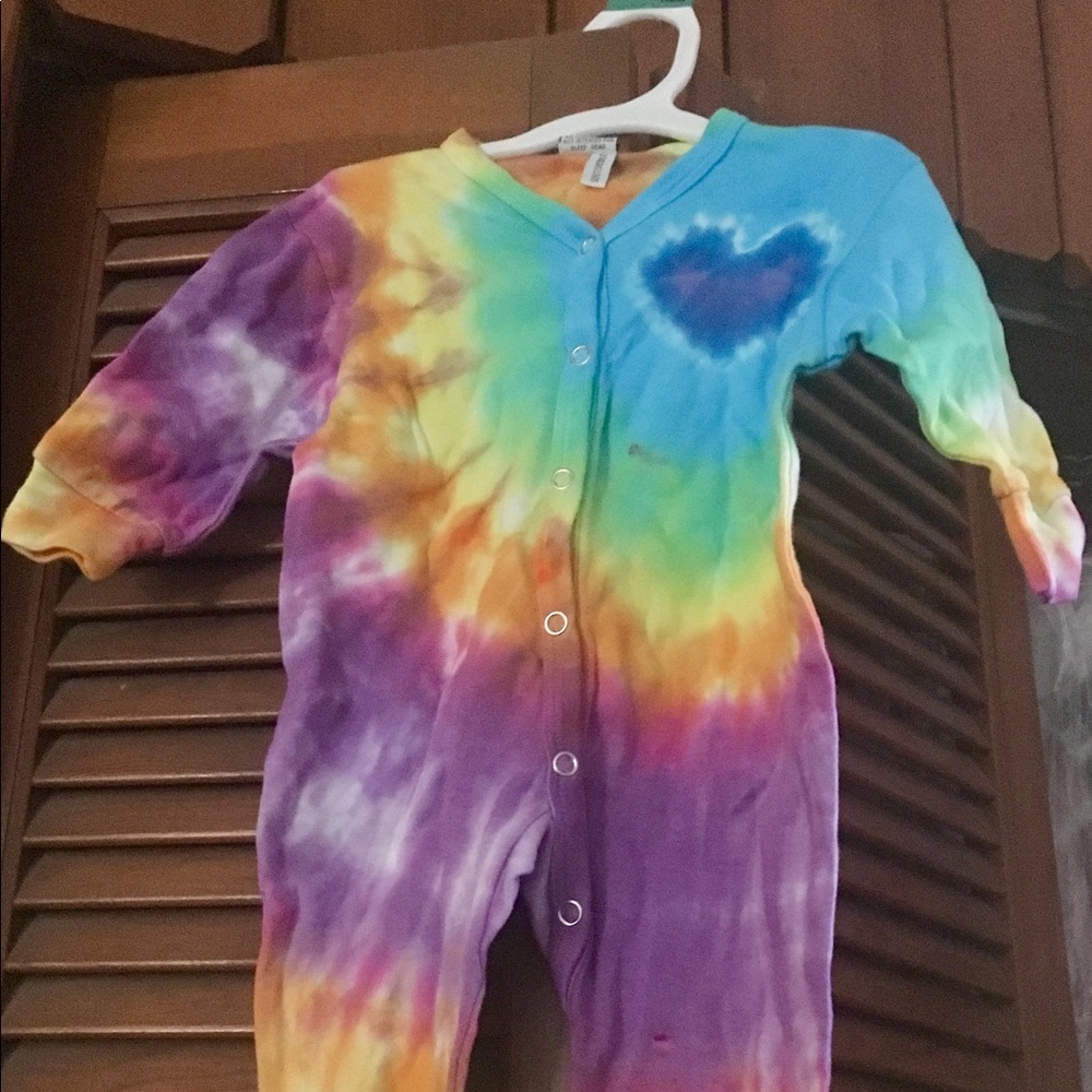 Tie Dye Long Sleeve Onesie - 3m - NWT